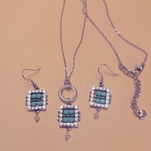 Brighton set of necklace & earrings Blue & crystal FINAL REDUCED PRICE - Picture 2 of 16